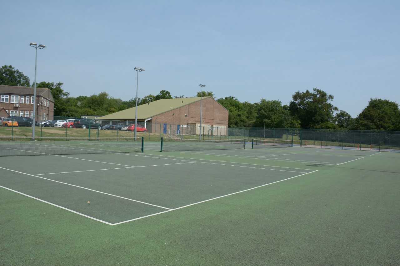 Davenant Tennis Courts